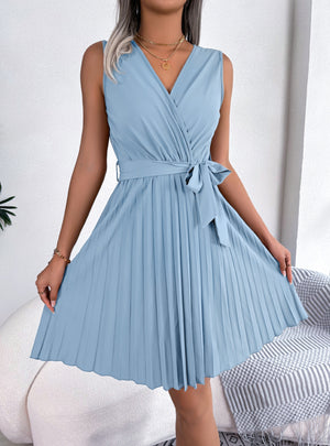 Cross V-neck Sleeveless Pleated Dress