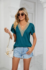 V-neck Short Sleeve Solid Color T-shirt