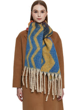 Jacquard Coarse Tassel Gradient Wavy Scarf