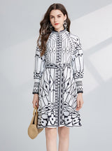 Retro Black and White Printed Stand-up Dress