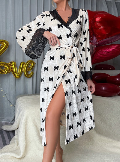 Ladies Sexy Velvet Lace Bathrobe Pajamas