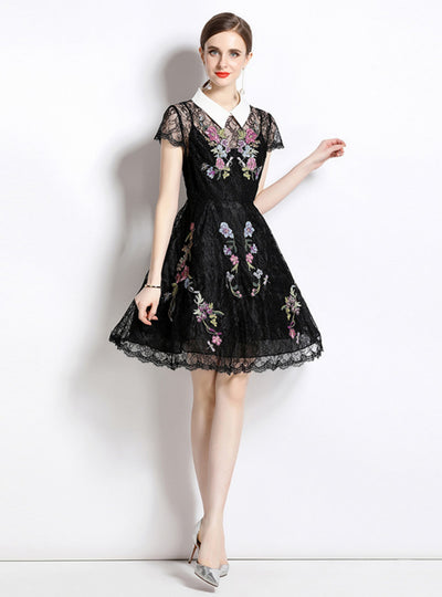 Palace Embroidered Lace Short-sleeved Dress