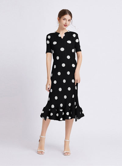 Pleated Polka-dot Ruffled Short-sleeved Dress