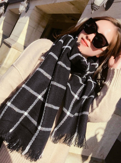 Cashmere-like Black and White Plaid Scarf