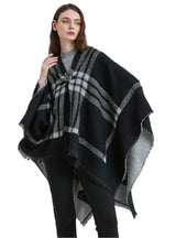 Black and White Plaid Leather Buckle Split Shawl