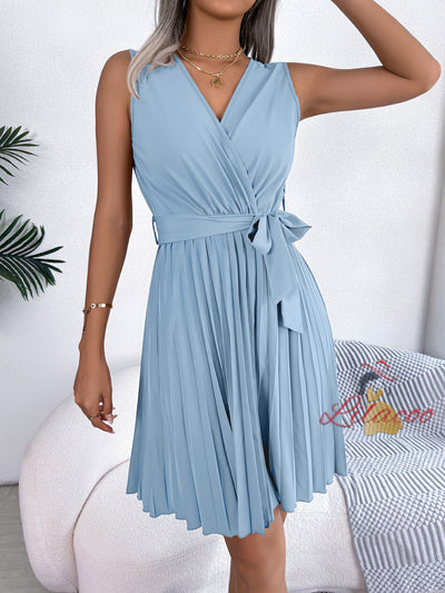 Cross V-neck Sleeveless Pleated Dress