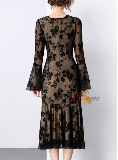 Women Slim Long-sleeved Lace Dress