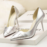 Side Hollow Pointed Solid Patent Leather Shoes