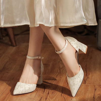 Thick-heeled Lace Pointed Wedding Shoes