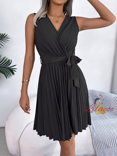 Cross V-neck Sleeveless Pleated Dress