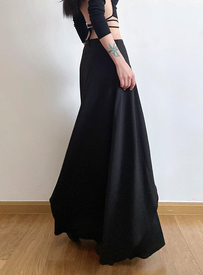 Irregularly Spliced Silm Waist Long Skirt