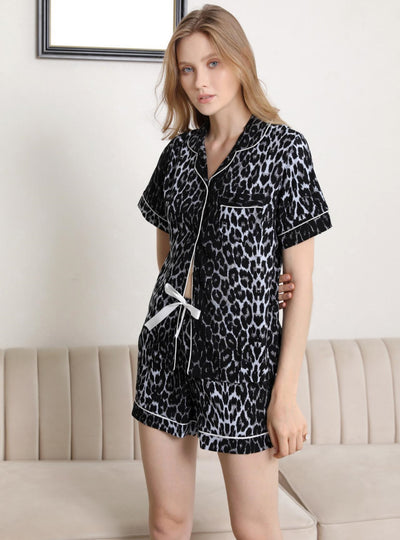 Sexy V-neck Leopard Print Short Sleeve Two-piece Suit