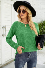 Round Neck Long Sleeve Pocket T-shirt