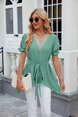 Solid Color V-neck Lace Stitching Short-sleeved Top