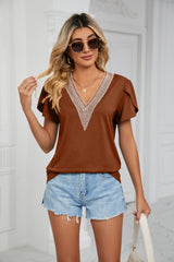 V-neck Short Sleeve Solid Color T-shirt