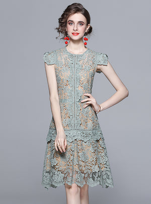 Lace Irregular Flying Sleeve Slim Dress