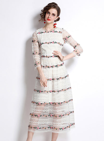 Yarn Lace Embroidery Long Sleeve Dress