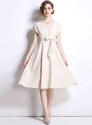 Tie-up Waist Design Solid Color Dress