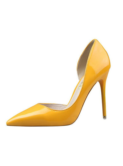 Lacquered Shallow-mouth Pointed Hollow Shoes