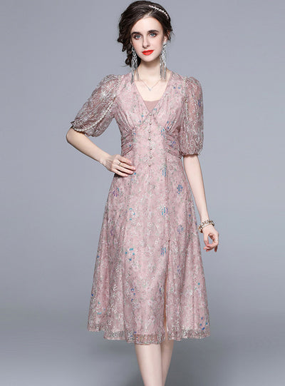 Retro-style Lace V-neck Bubble Sleeve Dress