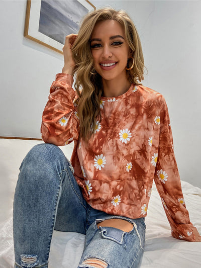 Small Daisy Loose Long Sleeve Tie Dye Top