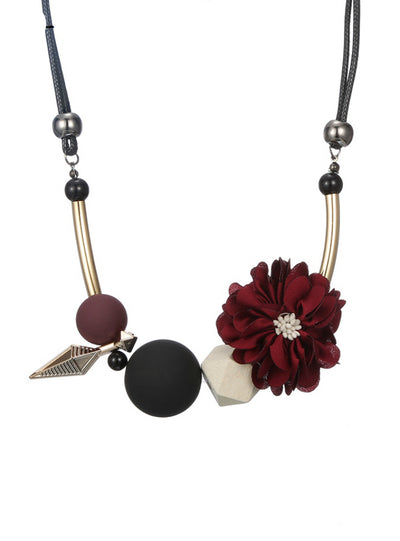 Women Statement Flower Necklaces & Pendants