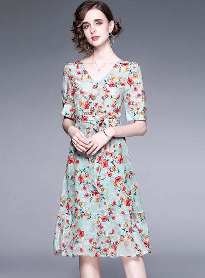 V-neck Floral Short Sleeve Lace-up Dress