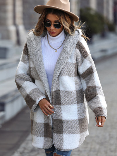 Plush Long-sleeved Loose Plaid Buttonless Coat