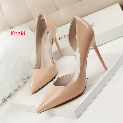 Lacquered Shallow-mouth Pointed Hollow Shoes