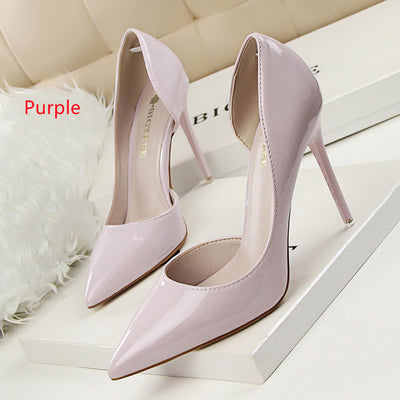 Lacquered Shallow-mouth Pointed Hollow Shoes