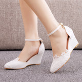 Lace Pointed High-heeled Wedding Shoes