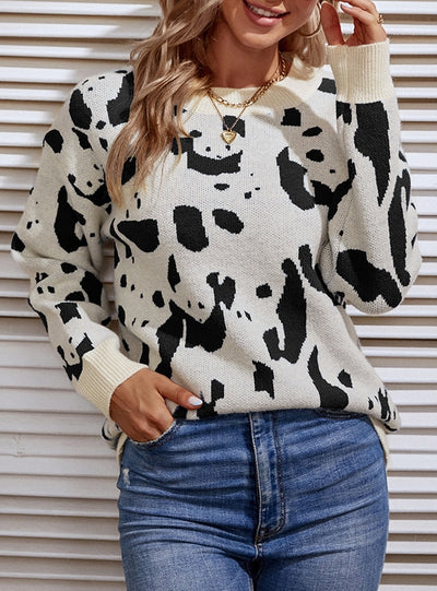 Round Neck Contrast Animal Pattern Sweater