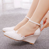 Lace Pointed High-heeled Wedding Shoes